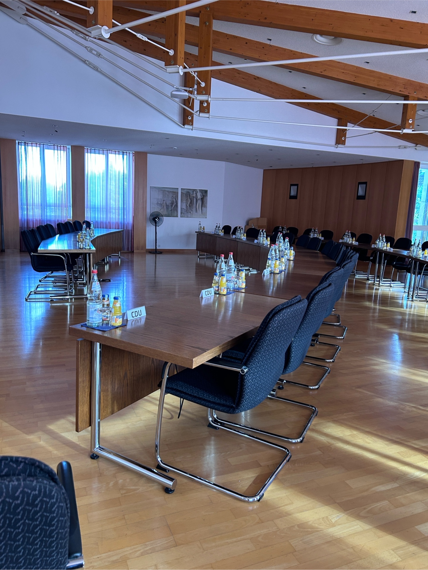 Blick in den Ratsaal. 